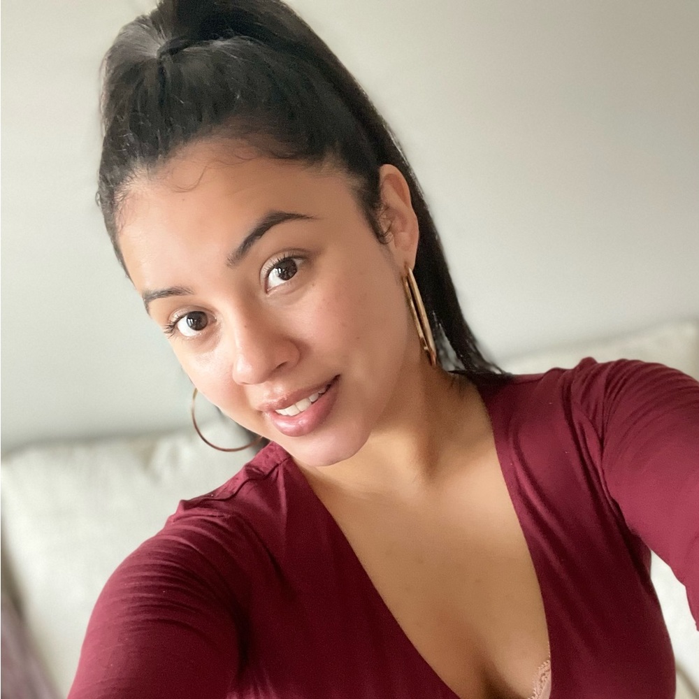 Meet your Posher, Saira